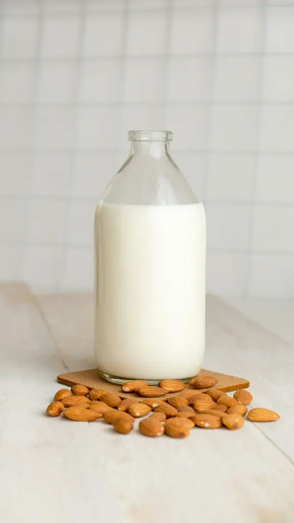 unsplash_8Pp9M13xuzs_almond and milk.webp